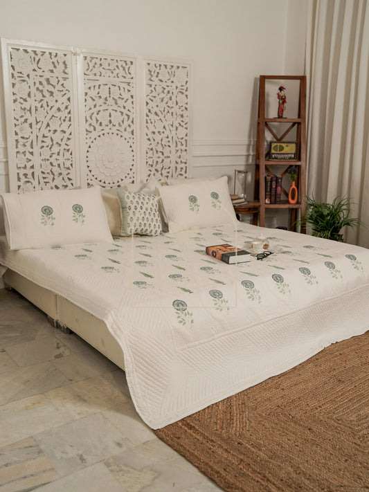 Aabroo Cotton Mulmul Quilted BedCovers With Pillow Covers